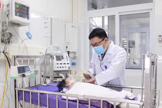 Trẻ nguy kịch khi rơi xuống bể nước gia đình