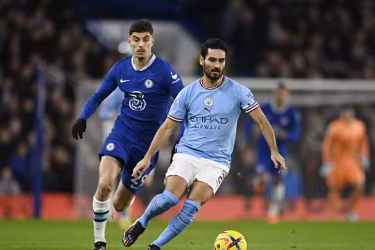 Đánh bại Chelsea, Man City tiếp tục đua vô địch Ngoại hạng Anh 2022/23 cùng Arsenal