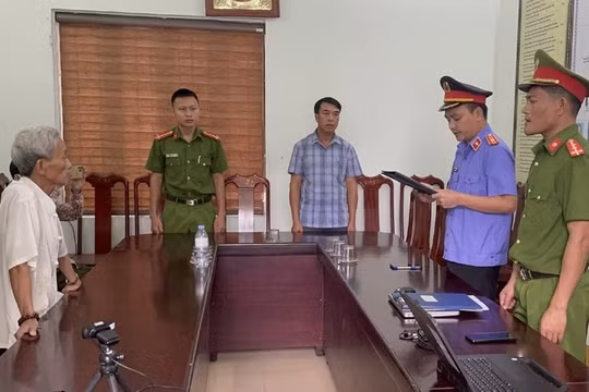 Cụ ông ‘nổ’ có mối quan hệ, lừa chiếm đoạt tiền chạy việc ở Hà Tĩnh