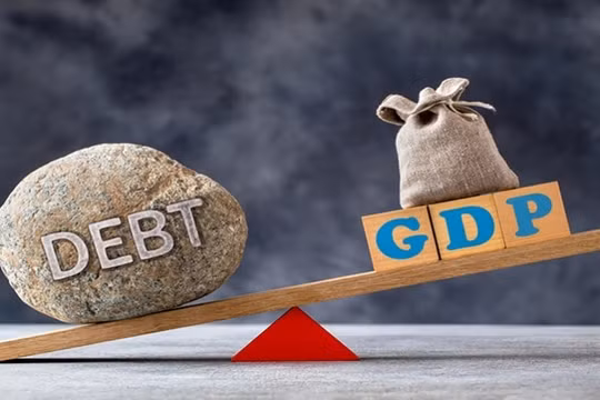 Nợ công toàn cầu tăng lên mức kỷ lục 92 nghìn tỷ USD trong năm 2022