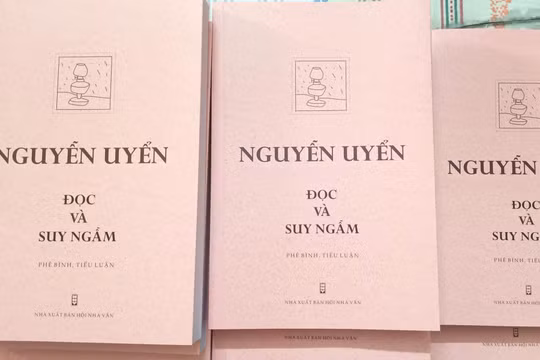 Nguyễn Uyển “Đọc và suy ngẫm”