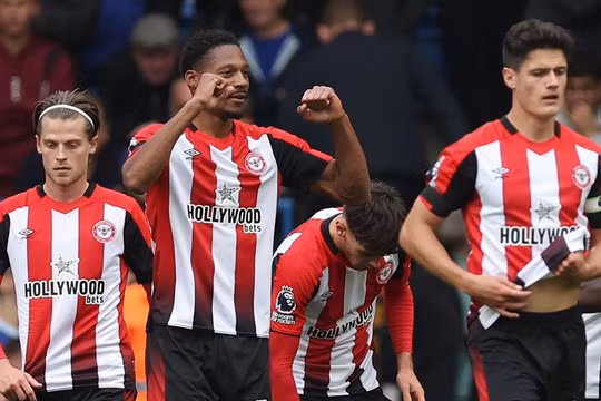 Chelsea bất ngờ thua đau ngay trên sân nhà Stamford Bridge