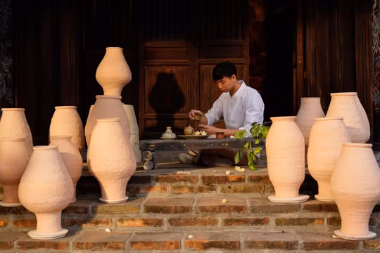 Khoác áo mới cho gốm “be chạch” Bát Tràng