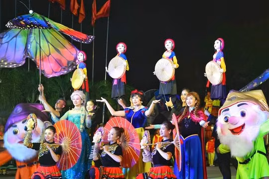 Festival Ninh Bình “Sắc màu di sản - Hội tụ và lan tỏa” diễn ra vào tháng 12/2023