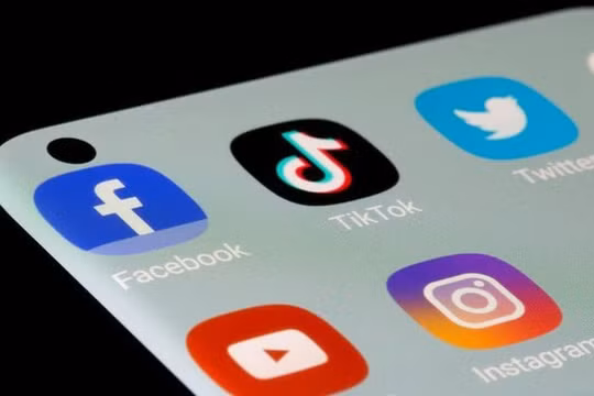 Yêu cầu Facebook, YouTube, TikTok... gỡ bỏ hàng ngàn bài viết, video độc hại