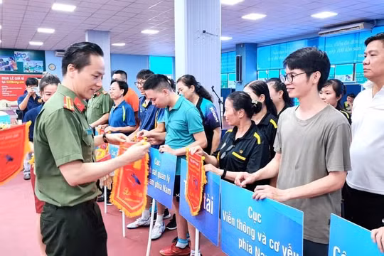 Giải bóng bàn Cục Truyền thông Công an nhân dân tại TP Hồ Chí Minh: Sôi động và hấp dẫn
