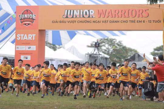 Hà Nội: Hàng nghìn "chiến binh nhí" tham dự giải chạy vượt chướng ngại vật Junior Warriors