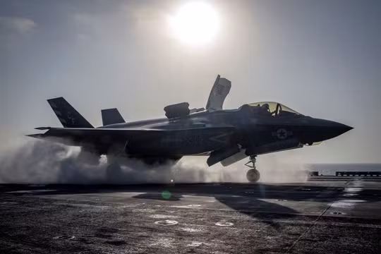 Chiến đấu cơ F-35 của Mỹ mất tích sau khi gặp tai nạn
