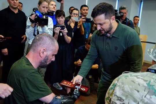 Ông Zelenskyy thăm các thương binh Ukraine ở New York, sẽ phát biểu tại Liên hợp quốc