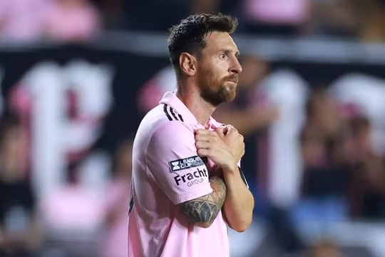 Lập cú đúp, Messi ăn mừng như Black Panther ở trận thắng của Inter Miami