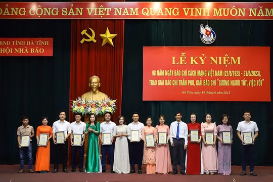 Hội Nhà báo tỉnh Hà Tĩnh vinh danh 54 tác phẩm báo chí Trần Phú năm 2022