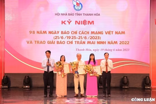 Trao bằng khen cho 37 tác phẩm đạt Giải báo chí Trần Mai Ninh năm 2022