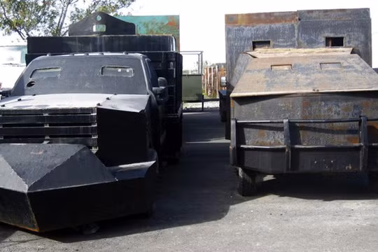 Mexico phá hủy 14 xe bọc thép tự chế của các băng đảng ma túy