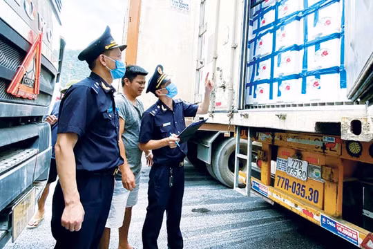 Ngành Hải quan đẩy mạnh công tác thu ngân sách hai tháng cuối năm