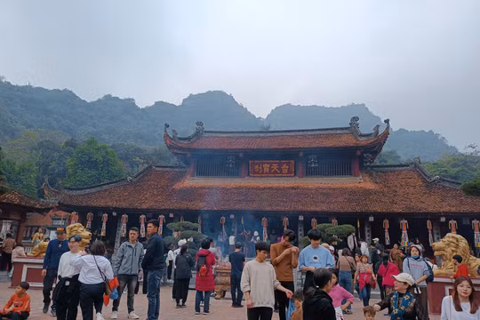 Tết Nguyên đán Quý Mão cả nước đón 9 triệu lượt khách, doanh thu ước đạt 17,5 nghìn tỷ đồng
