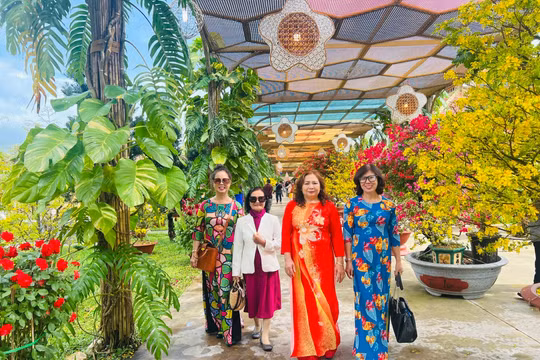 Khánh Hòa doanh thu du lịch tăng cao dịp Tết