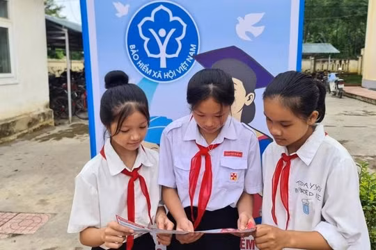 Chính sách BHYT: Chăm sóc sức khỏe toàn diện cho thế hệ trẻ ngay từ y tế trường học