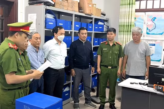 Đà Nẵng: Tạm giữ hình sự 4 người liên quan đến đăng kiểm tàu cá