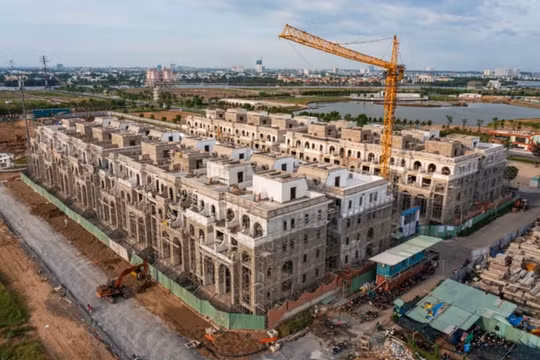 CTCP Xây dựng 1369 (C69) rủi ro nợ ngắn hạn tăng hàng trăm tỷ đồng chỉ trong 1 năm