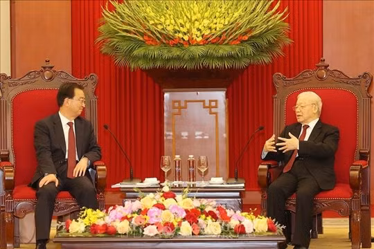 Tổng Bí thư Nguyễn Phú Trọng tiếp Bí thư Tỉnh ủy Vân Nam (Trung Quốc)