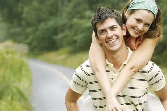 Những câu nói, status hay, hài hước về cuộc sống hôn nhân