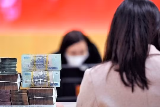 Ngân hàng Nhà nước sẽ xử lý nghiêm ngân hàng ép khách mua bảo hiểm