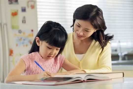 Phụ huynh nóng lòng cho con học trước khi vào lớp 1