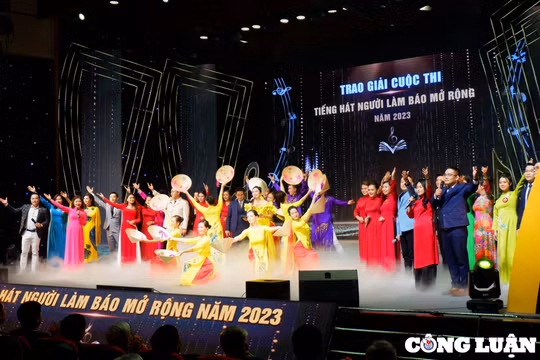 Lễ trao giải Cuộc thi Tiếng hát Người làm báo mở rộng 2023: Hấp dẫn và ấn tượng