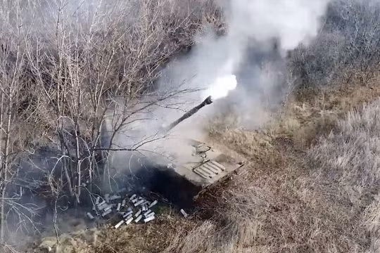 Ukraine vẫn tiếp viện cho Bakhmut, Nga đánh chặn thành công 15 tên lửa HIMARS