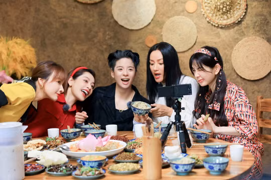 Chi Pu đứng đầu bảng xếp hạng người nổi tiếng có ảnh hưởng lớn nhất tháng 7