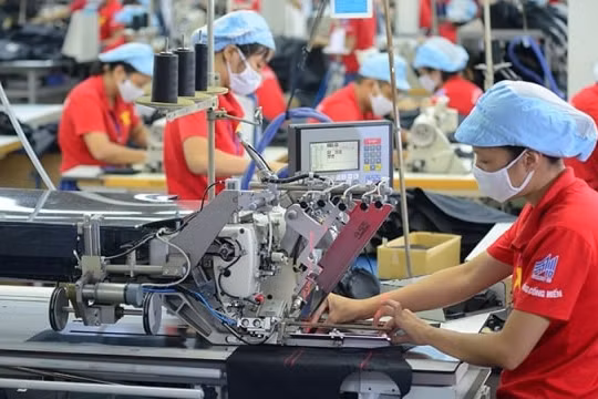 Hai tháng, 51.400 doanh nghiệp rút lui khỏi thị trường