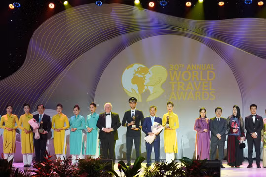 Vietnam Airlines nhận bốn giải thưởng tại World Travel Awards khu vực châu Á và Châu Đại Dương 2023