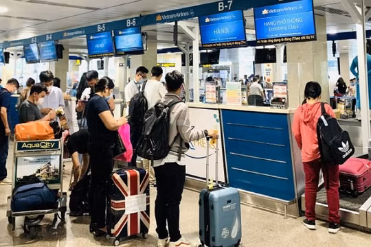 Ngăn chặn hành vi buôn lậu qua đường hàng không dịp Tết 2024