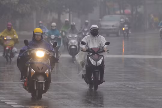 Dự báo thời tiết 4/2/2023: Hà Nội, Bắc Bộ thời tiết nồm ẩm kèm mưa phùn