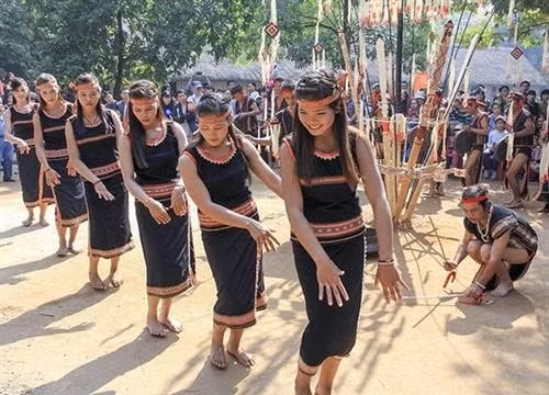 Kon Tum phát triển du lịch gắn với bảo tồn các giá trị văn hóa