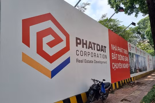 Chứng khoán 21/7: Ồ ạt “săn” Phát Đạt, Thế giới di động