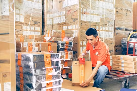 Chứng khoán 10/4: Cổ phiếu bán lẻ hưng phấn không “cứu” được VN-Index