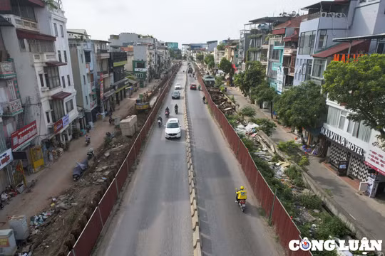 Hà Nội: Rào chắn đường Âu Cơ để thi công, các phương tiện di chuyển ra sao?