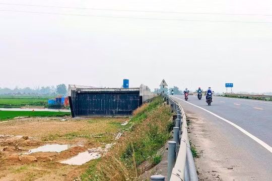 Đề xuất gia hạn và điều chỉnh vốn đầu tư dự án nâng cấp mở rộng Quốc lộ 9