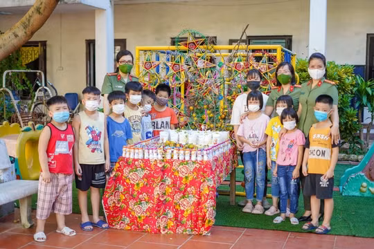 Truyền thông nâng cao nhận thức về chăm sóc sức khỏe tâm thần, bảo vệ và chăm sóc trẻ em mồ côi