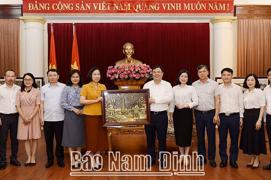 Tăng cường hợp tác tuyên truyền giữa Thông tấn xã Việt Nam và tỉnh Nam Định