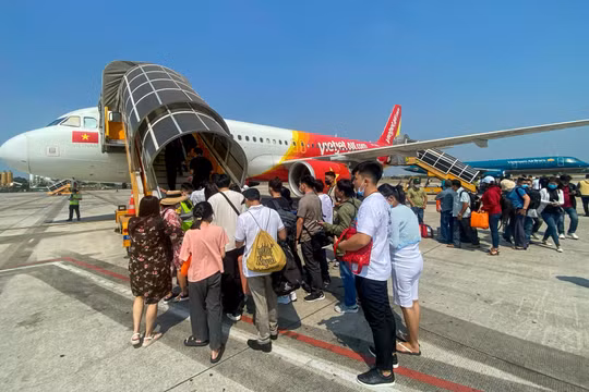 Tránh cạnh tranh không lành mạnh trong ngành hàng không