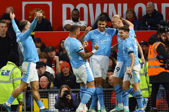 Erling Haaland tỏa sáng, Man City hạ đẹp Man Utd 3-0