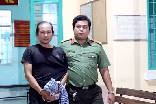 Bắt đối tượng phản động lợi dụng không gian mạng để chống phá Đảng, Nhà nước