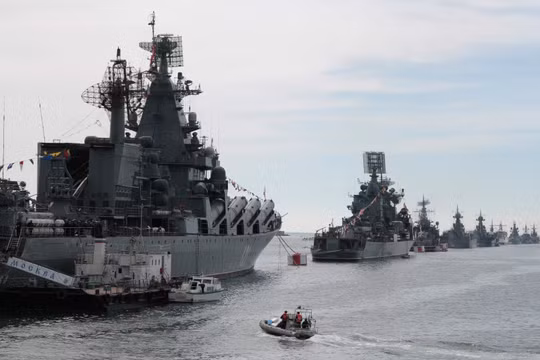 Máy bay không người lái Ukraine tấn công căn cứ hải quân Nga ở Biển Đen