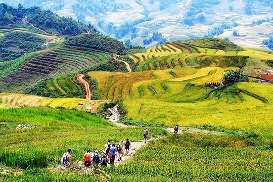 Năm 2024, Lào Cai phấn đấu đạt mục tiêu đón hơn 8 triệu lượt khách