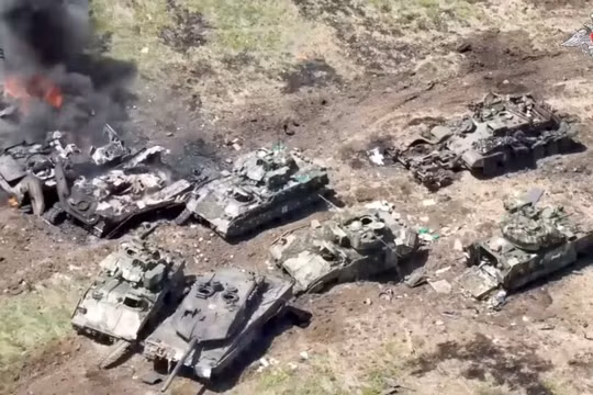 Nga tuyên bố bắn hạ nhiều xe tăng Leopard, Ukraine nói chiếm lại 3 ngôi làng