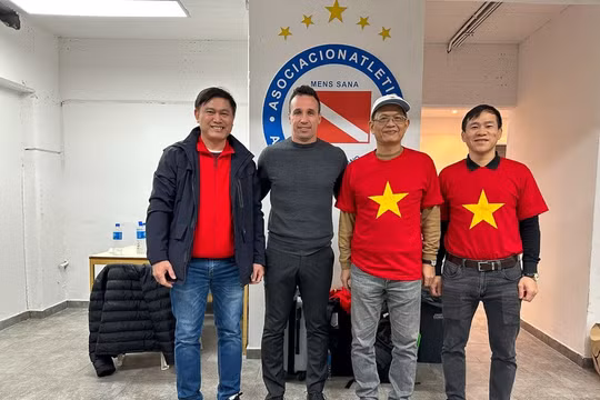Huấn luyện viên đội tuyển futsal Việt Nam được vinh danh ở Argentina