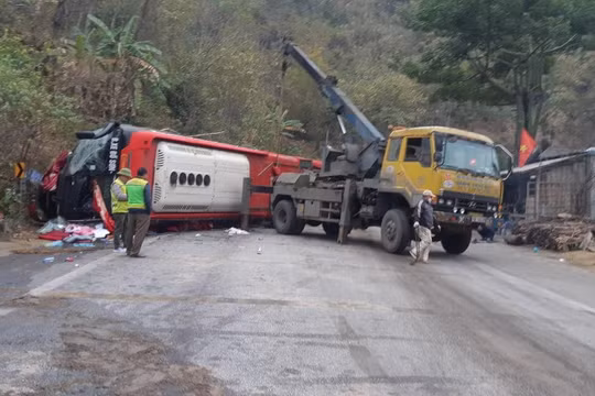 Thêm 1 nạn nhân tử vong trong vụ tai nạn liên hoàn trên quốc lộ 6
