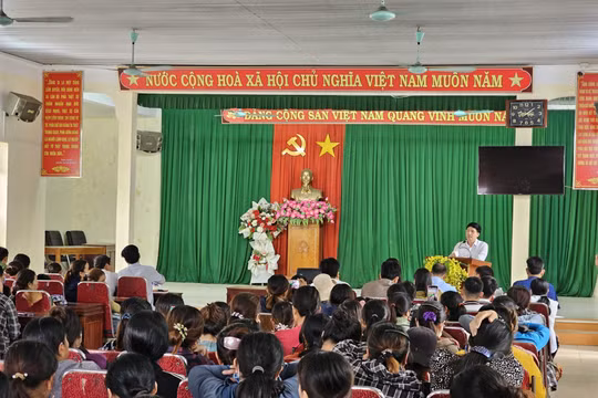 Đối thoại với người dân về khúc mắc trong đầu tư xây dựng Cảng Long Sơn (Thanh Hoá)